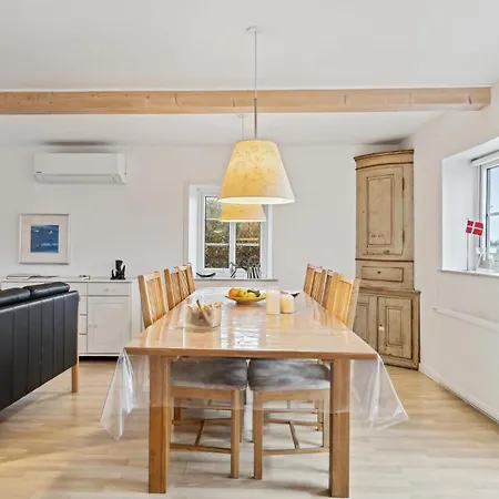 3 Bedroom Lovely In Holiday home *